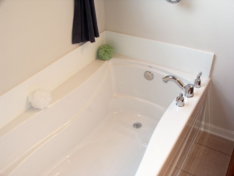 Porcelain Tub Resurfacing in Denver County, CO